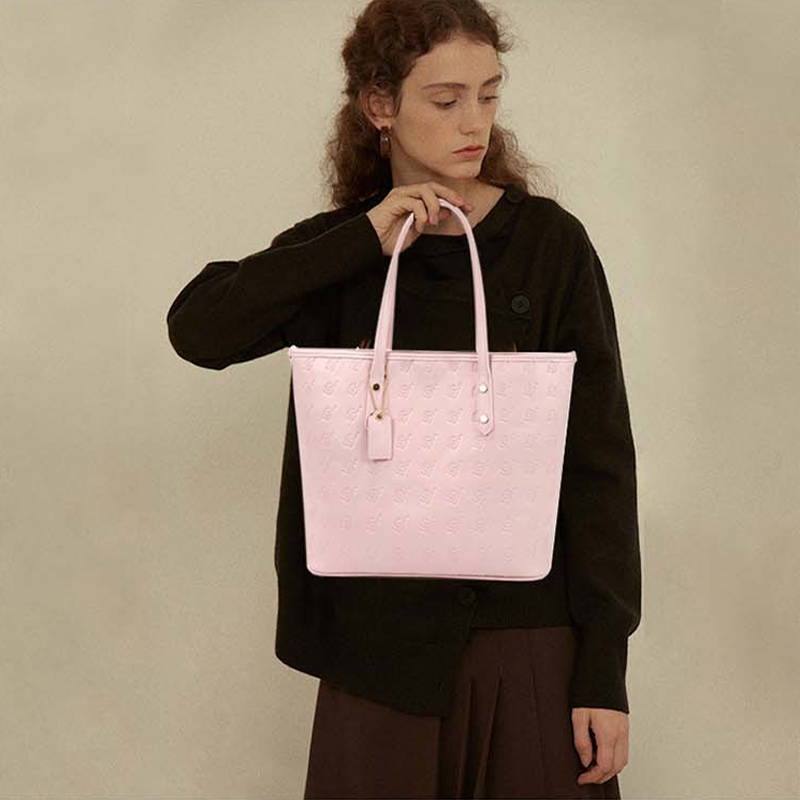 square leather tote bag